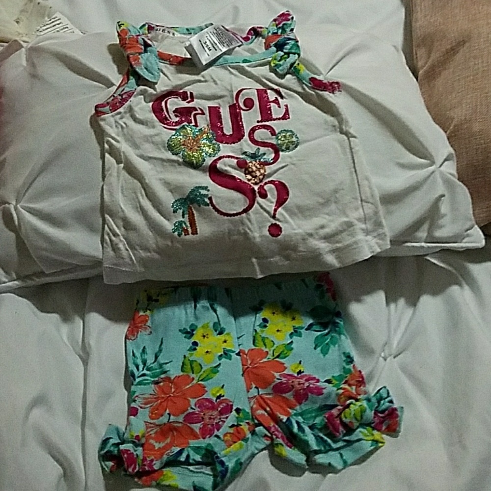 Guess 2 piece summer set nwot